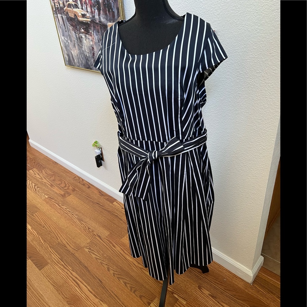 Pinupgirlclothing Golightly Black & White peat dress